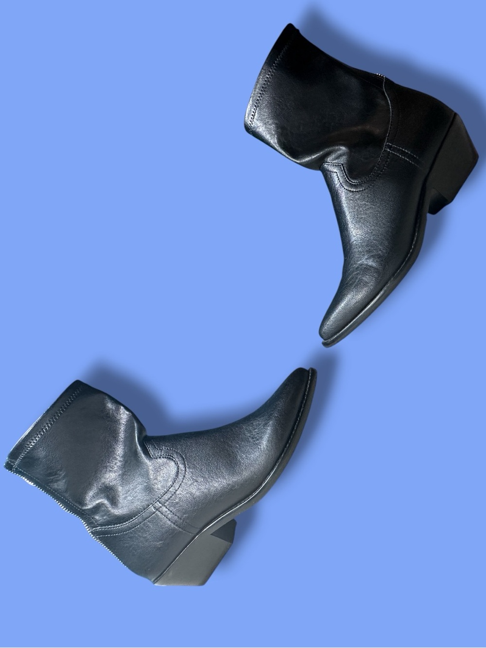 EUC DKNY Women's Raelani Faux Leather Pointed Toe Ankle Boots SIZE 8 - Picture 8 of 15